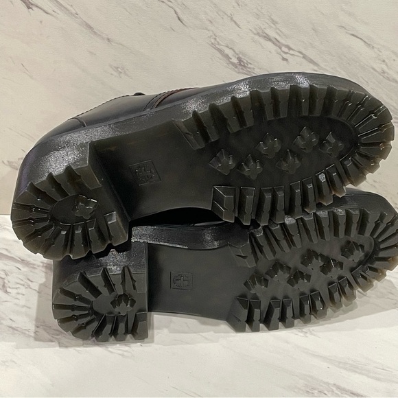 DR MARTENS Leona Lo Vintage Smooth Leather Lug Sole Platform Heeled Shoe Black 8 - Picture 9 of 11